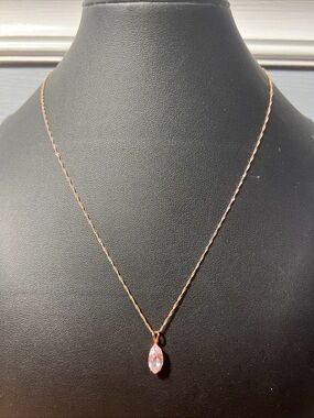 14k YG 18” Necklace & 10k YG Pendant W/1.50ct Tourmaline Gemstone